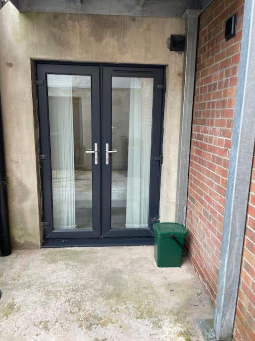 Modern 1-Bed Apartment Belfast Exterior foto